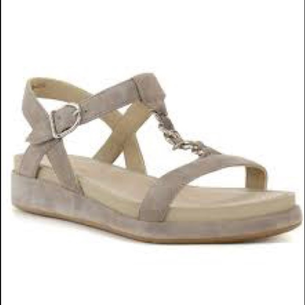 Hush Puppies Women's Chrysta Chain T Taupe Suede Sandals NEW